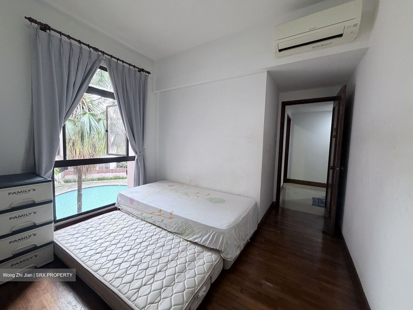 Seletaris (D27), Condominium #558807761